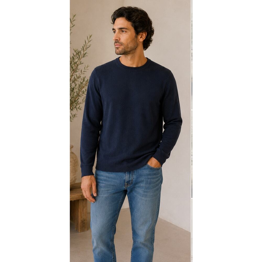Royal Robbins Men's Blue Crew Neck Sweater size L